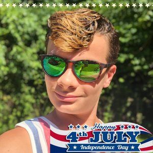 Meet your Posher, Stephen